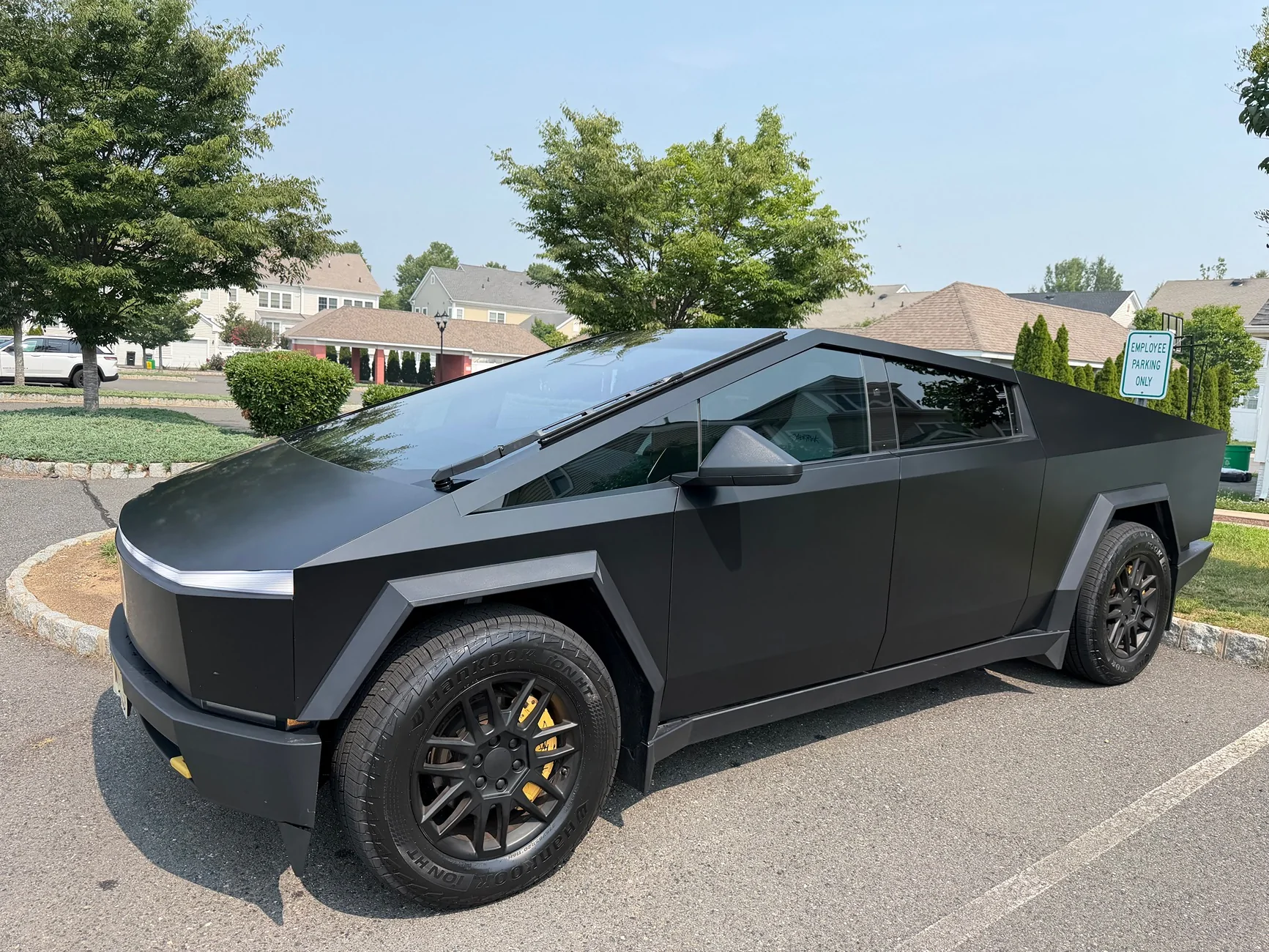 Tesla Cybertruck Switched to Hankook Ion HT 275/65/20 on Cyberwheels to try & boost efficiency IMG_1552