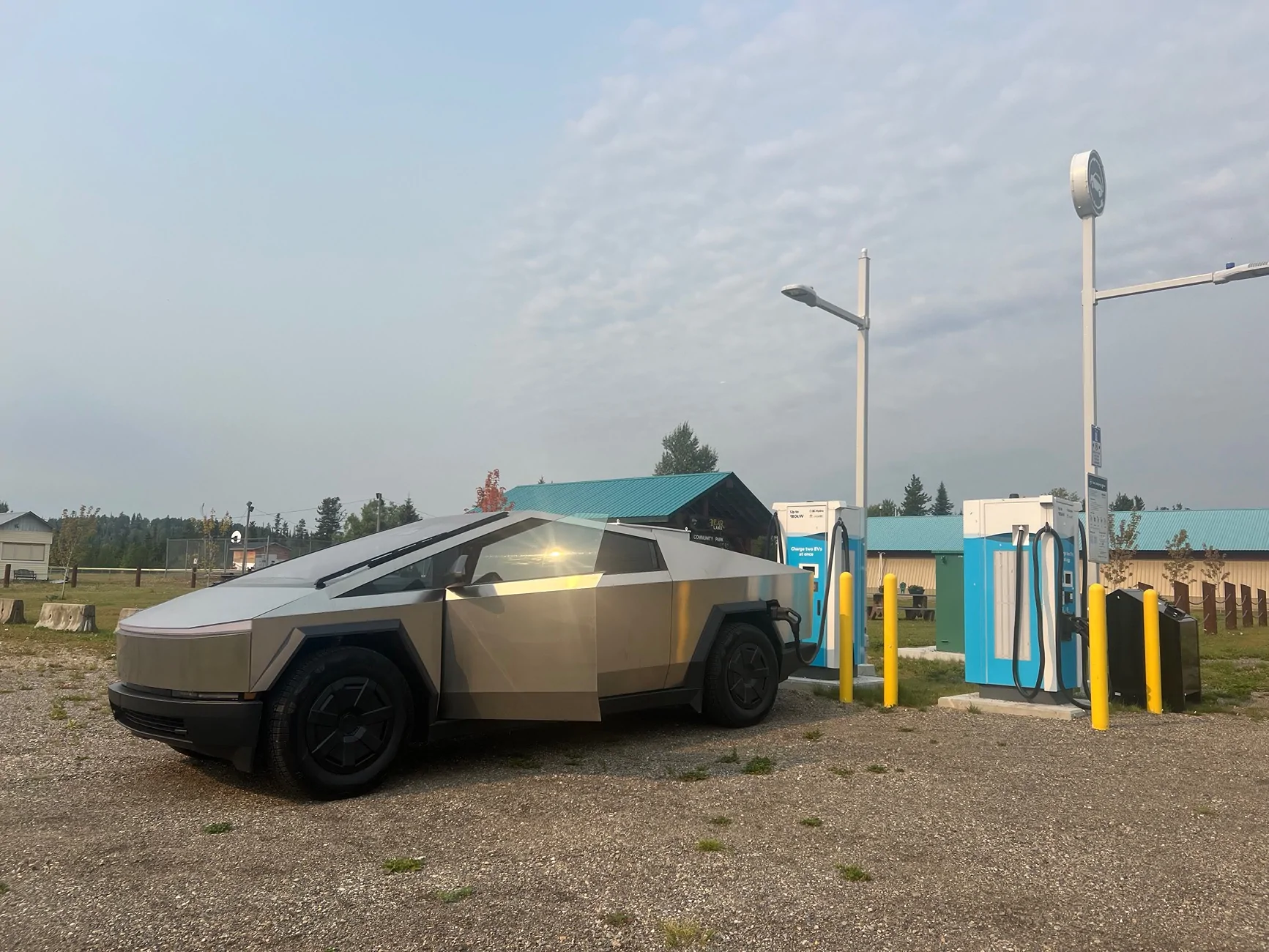 Tesla Cybertruck Daily random Cybertruck photos thread - Post Yours! 📸 🤳 IMG_0116