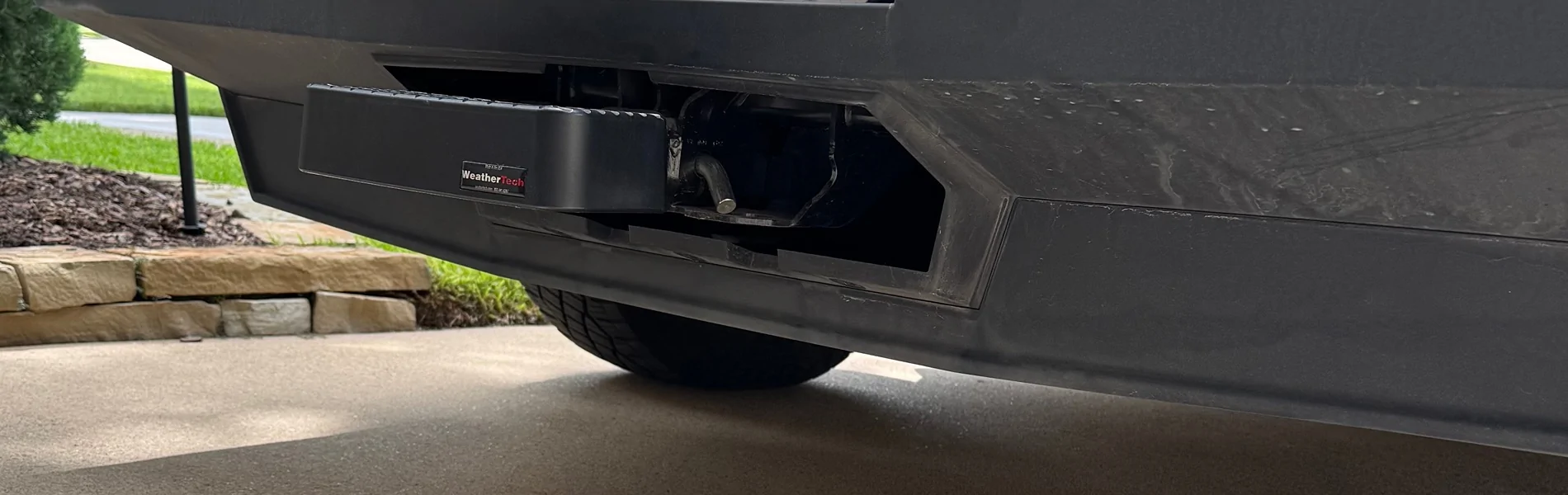 Tesla Cybertruck Hitch step installed (Typer Auto TG-HS8U81238 2" receiver) IMG_6051