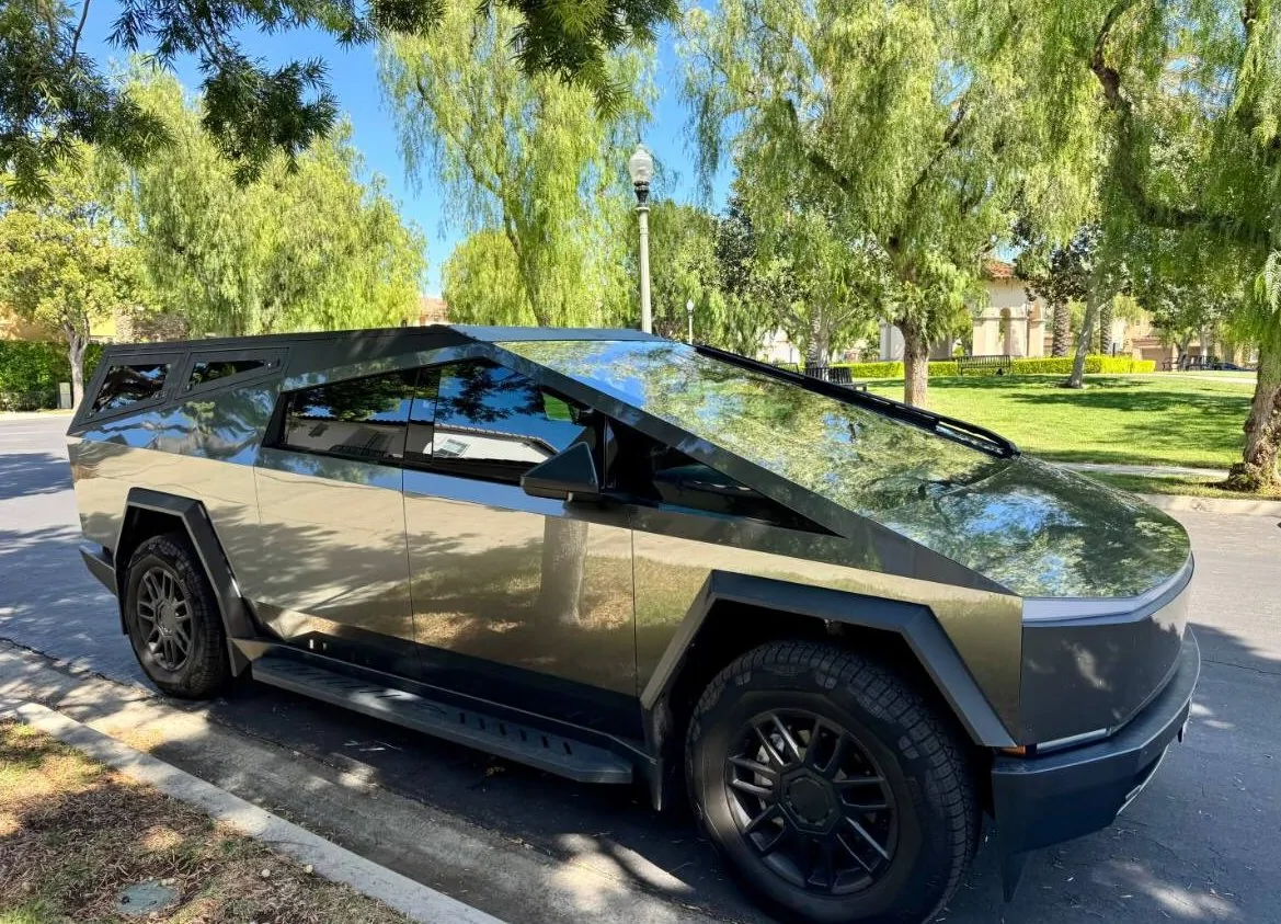 Tesla Cybertruck Urander Rack Mega Thread – Post Your Setup! IMG_3313