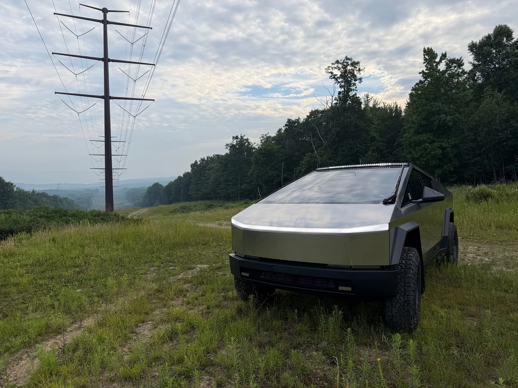 Tesla Cybertruck Daily random Cybertruck photos thread - Post Yours! 📸 🤳 IMG_1494