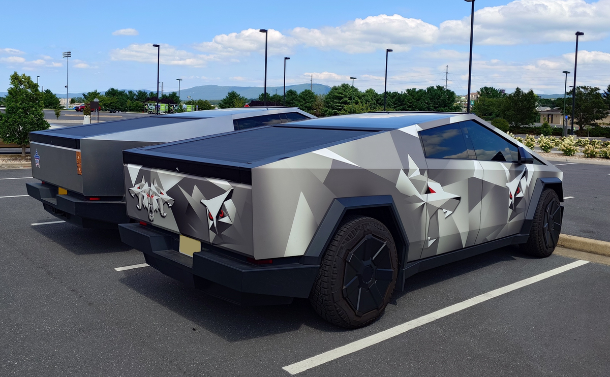 Tesla Cybertruck Daily random Cybertruck photos thread - Post Yours! 📸 🤳 HN9hD_fW0AAbrO_?format=