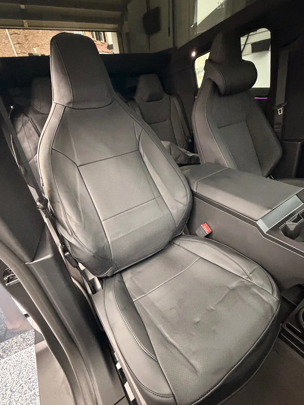 Tesla Cybertruck 59K SAWD - After Purchase Mods Thread 📐 IMG_5739