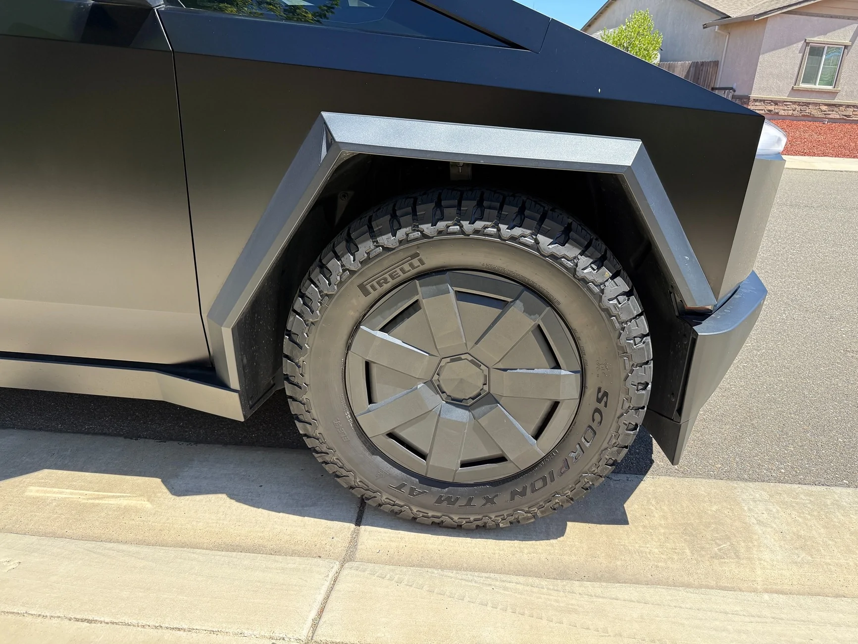 Tesla Cybertruck Scorpion Pirelli XTM - my impressions / review IMG_6081