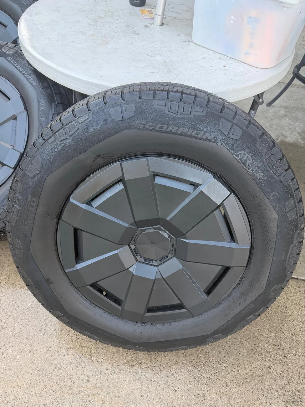 Tesla Cybertruck Core 20” Wheels and Tires IMG_3452