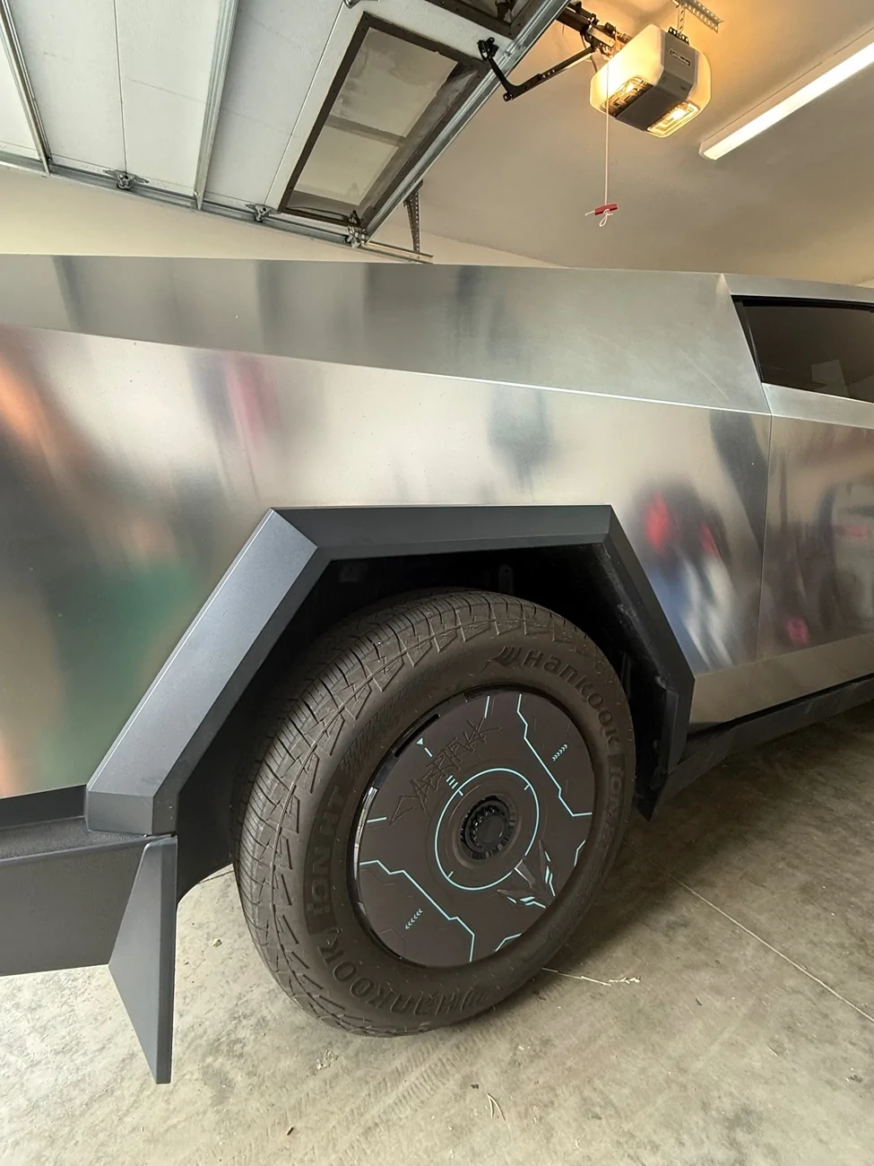Tesla Cybertruck Switched to Hankook Ion HT 275/65/20 on Cyberwheels to try & boost efficiency IMG_7325