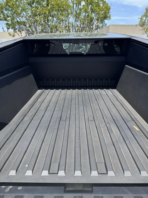 Tesla Cybertruck Dual AWD Cybertruck ($59K) Demo drive review & photos IMG_2551