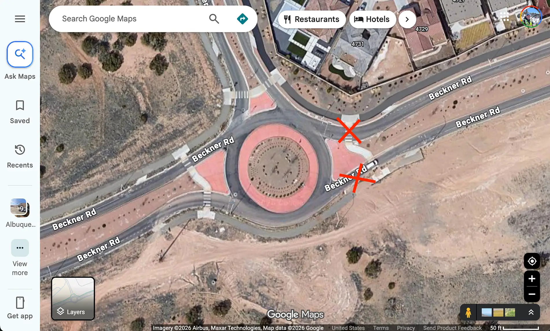 Tesla Cybertruck Blocked Roundabout caused FSD to travel in circles! FSD_FAIL