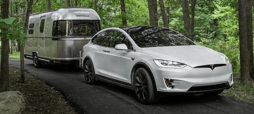 Tesla Cybertruck Solar range extender prototype eairstream-Screenshot_20220709_132131