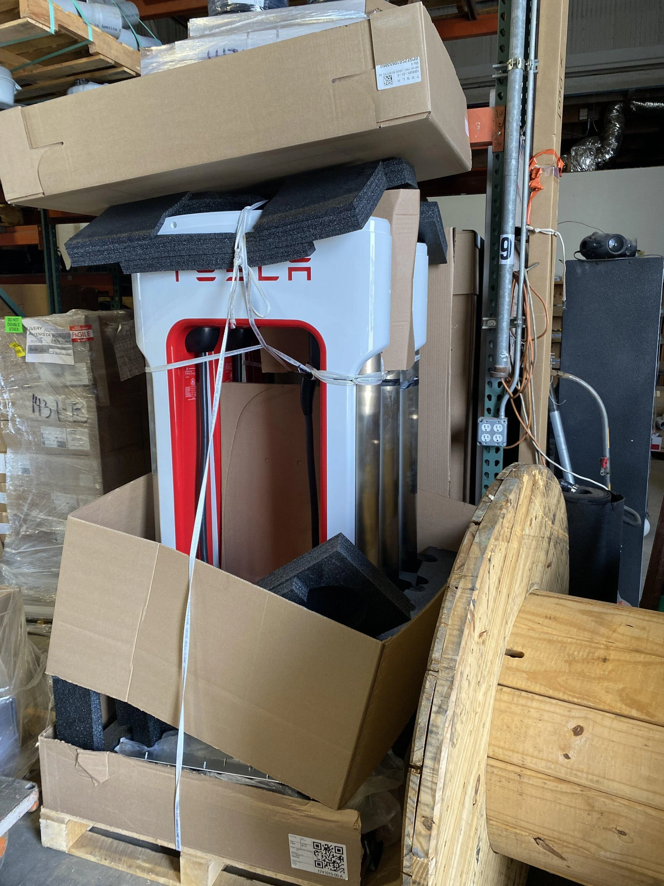 Tesla Cybertruck When Santa brings you a truckload of Superchargers 67960238456__1378E2EF-BFD4-40BB-ABDD-5F6F7508E160