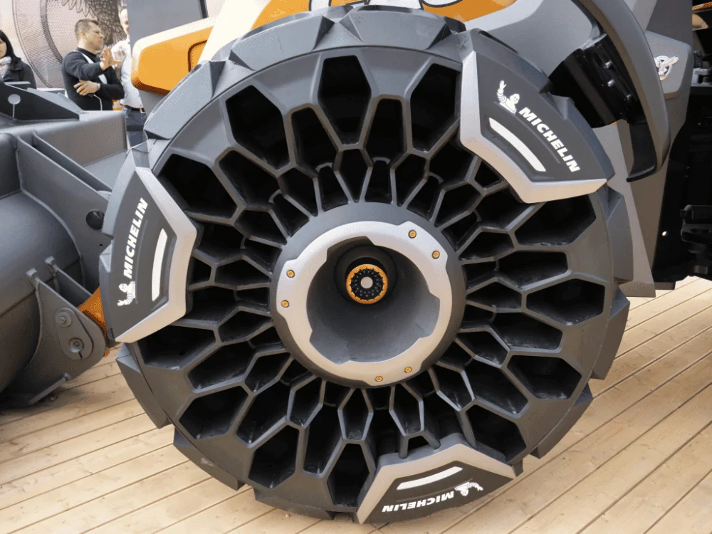 Tesla Cybertruck Should Tesla 're-design the wheel' for CyberTruck? AirlessWheel
