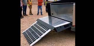 Tesla Cybertruck Bed "tonneaux" cover/cap functionality 1659482580943