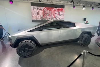 Tesla Cybertruck Can't sign in to tesla.com cybertruck-cyber-roundup-2 (1)