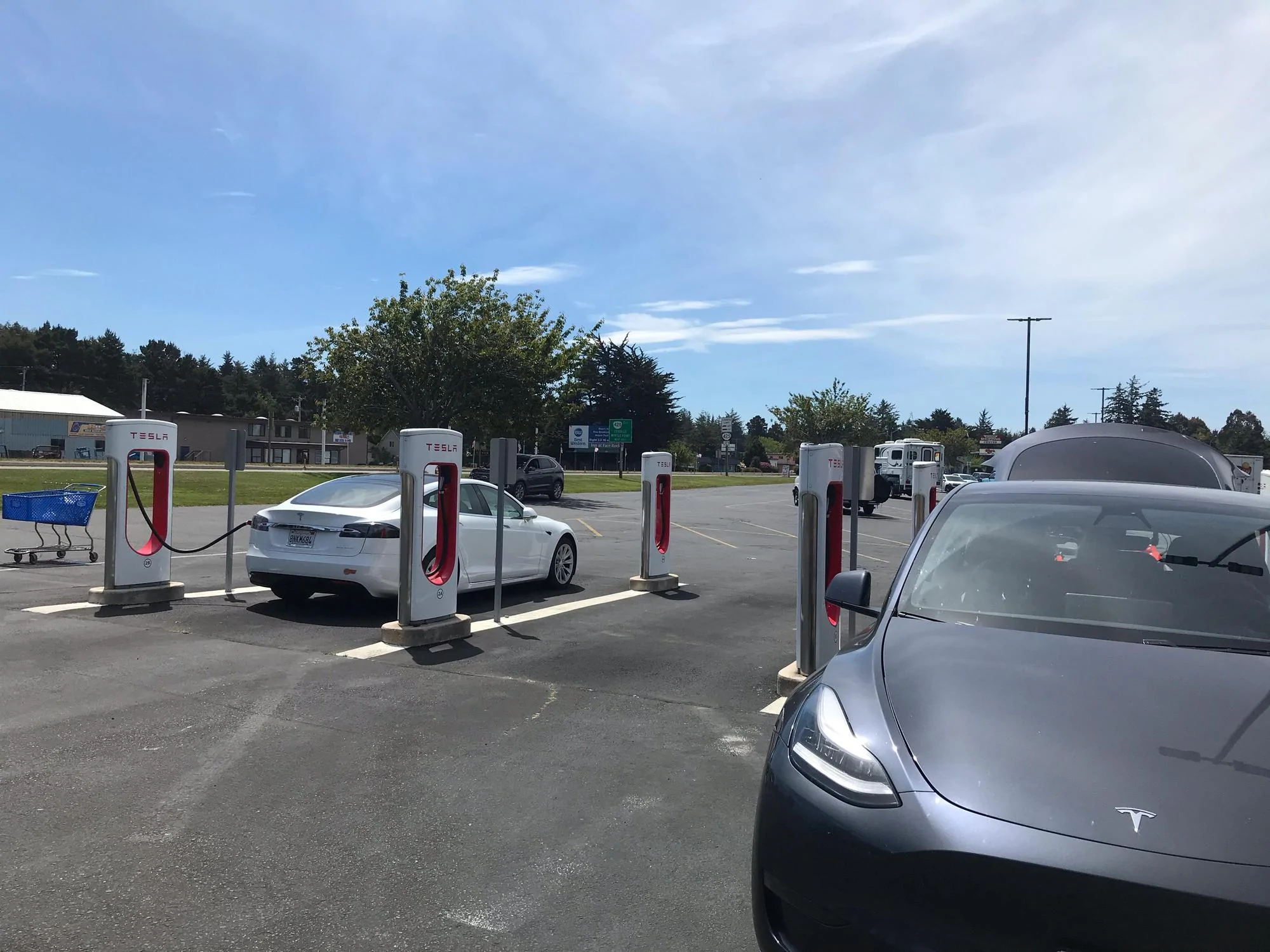 Tesla Cybertruck Tesla V4 Supercharger designed station submitted for permitting - in Arizona 1663107805687
