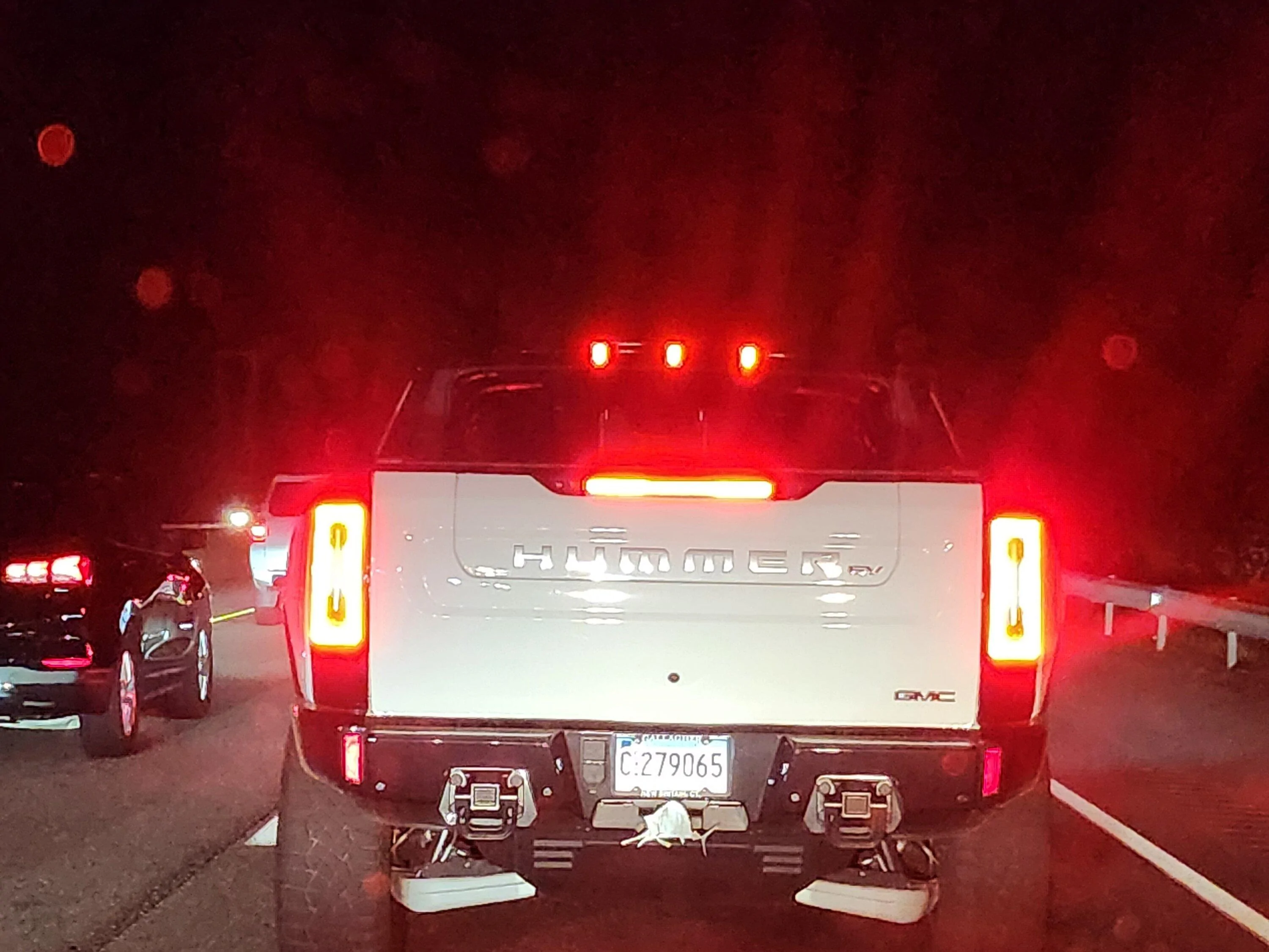 Tesla Cybertruck 2 Cybertruck Exoskeleton Bodies Arrive at Giga Texas! * UPDATE * Elon Confirmed 20221014_201000