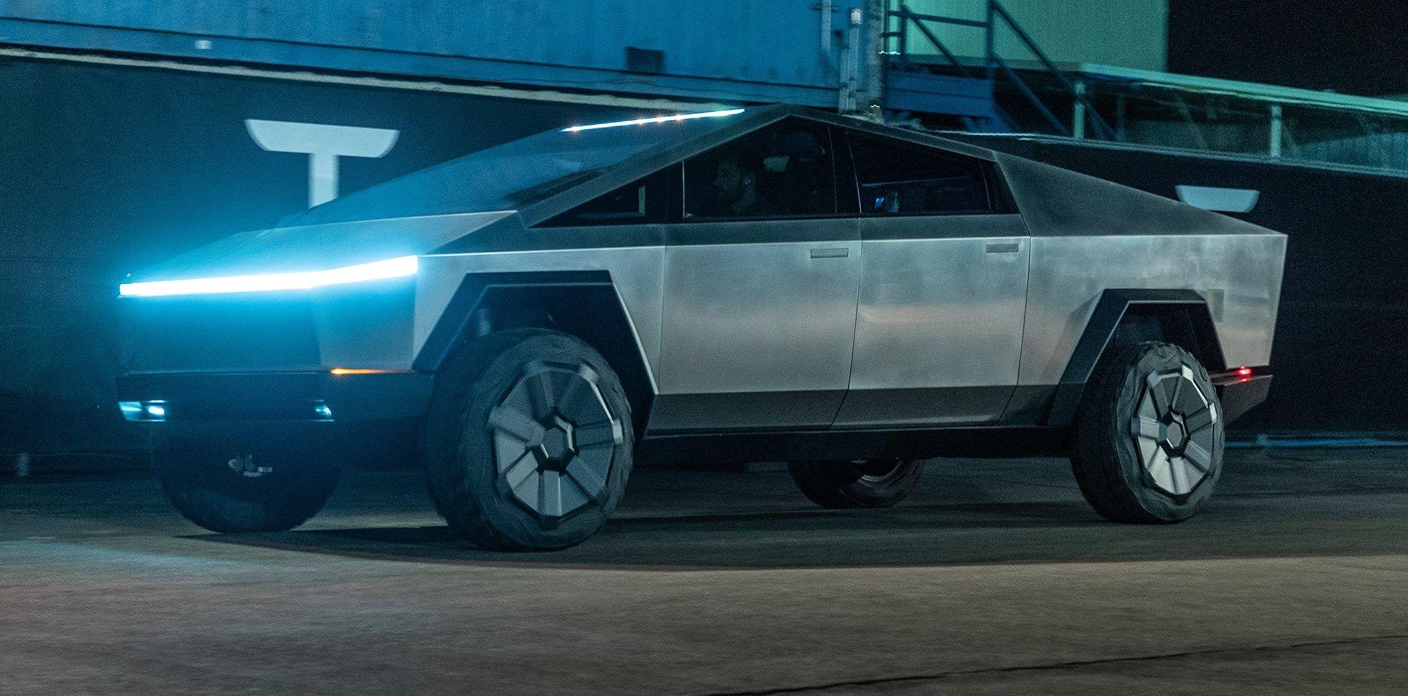 Tesla Cybertruck Am I the only person here who would like Elon to STFU? [CLOSED DUE TO POLITICS] 1667323154056