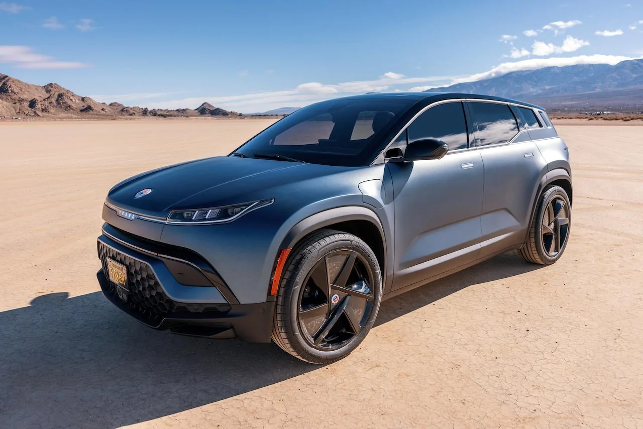 Tesla Cybertruck How many CTs will be purchased and delivered to the public in 2023? F1