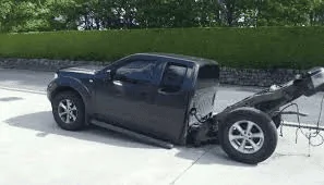 Tesla Cybertruck PSA: Cybertruck body shell exoskeleton is not one contiguous piece of bent steel 1669394492909