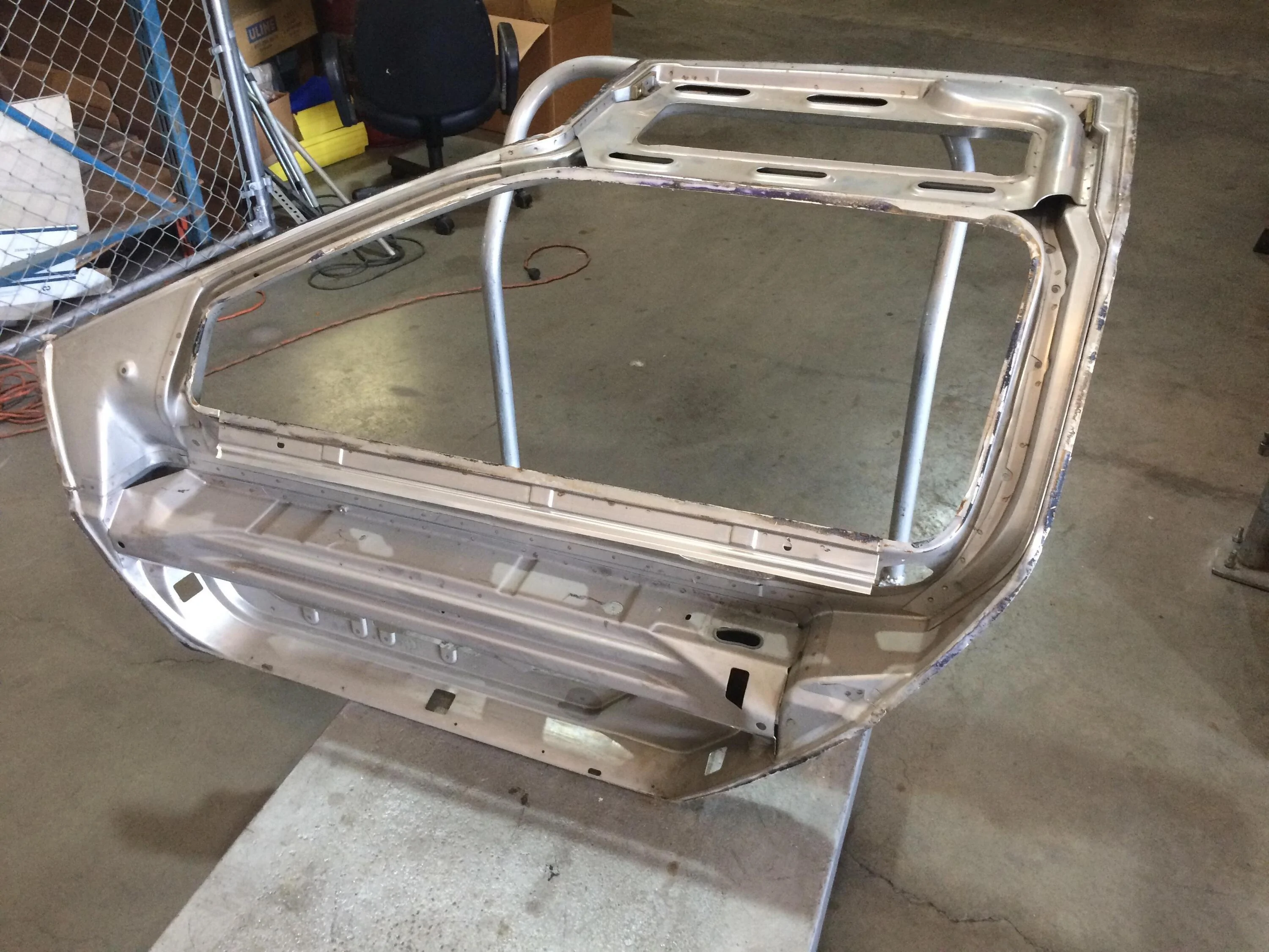 Tesla Cybertruck PSA: Cybertruck body shell exoskeleton is not one contiguous piece of bent steel qqawk2f0d9511
