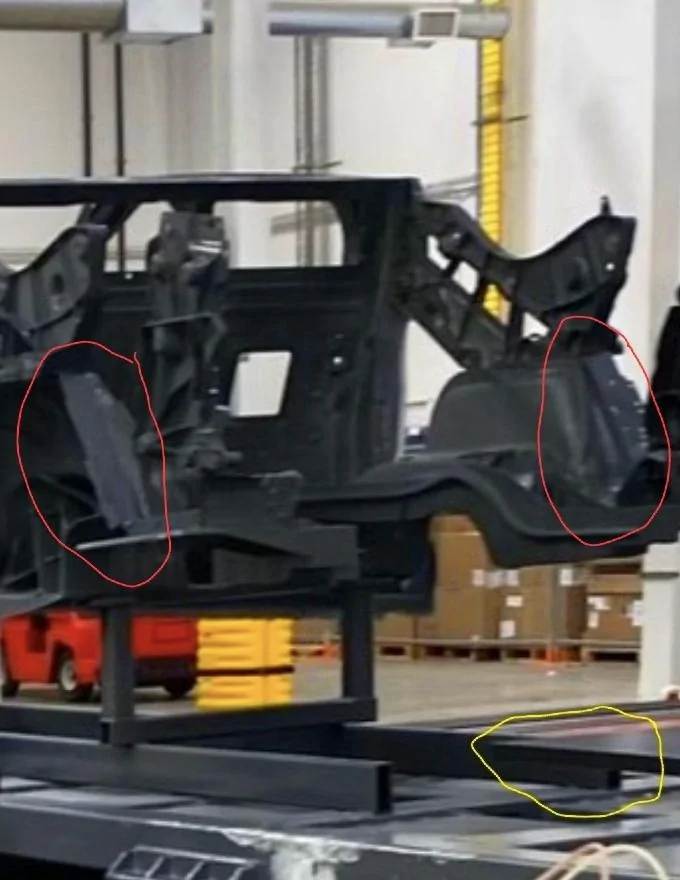 Tesla Cybertruck Cybertruck Body Prototype Casting spied uncovered!! 😲 Screenshot_20221210_112324_Gallery