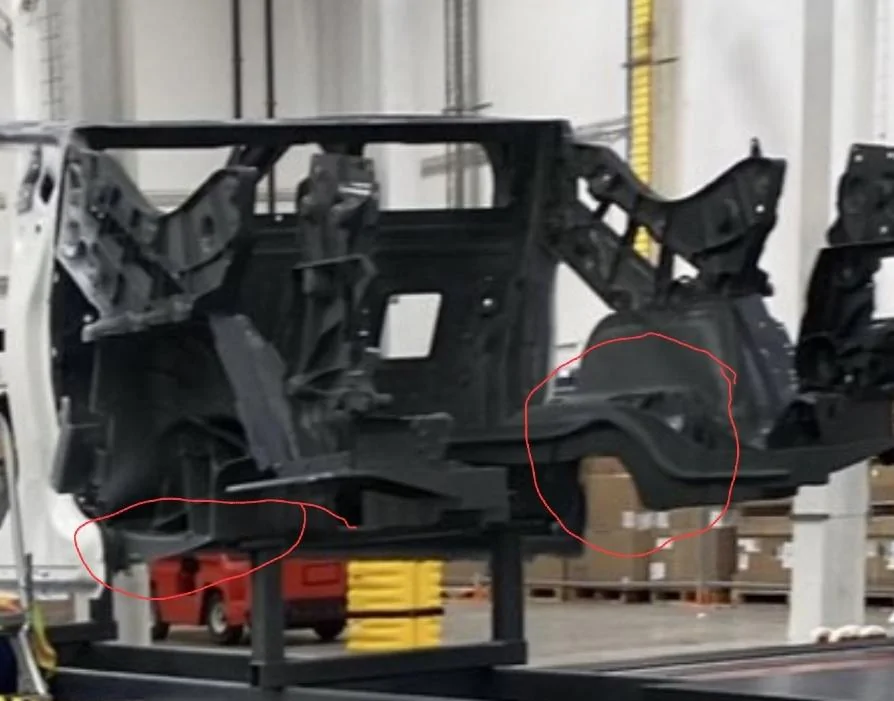 Tesla Cybertruck Cybertruck Body Prototype Casting spied uncovered!! 😲 Screenshot_20221213_063555_Gallery