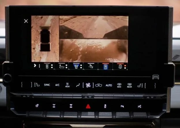 Tesla Cybertruck FRUNK on the Cybertruck? By4h4ut