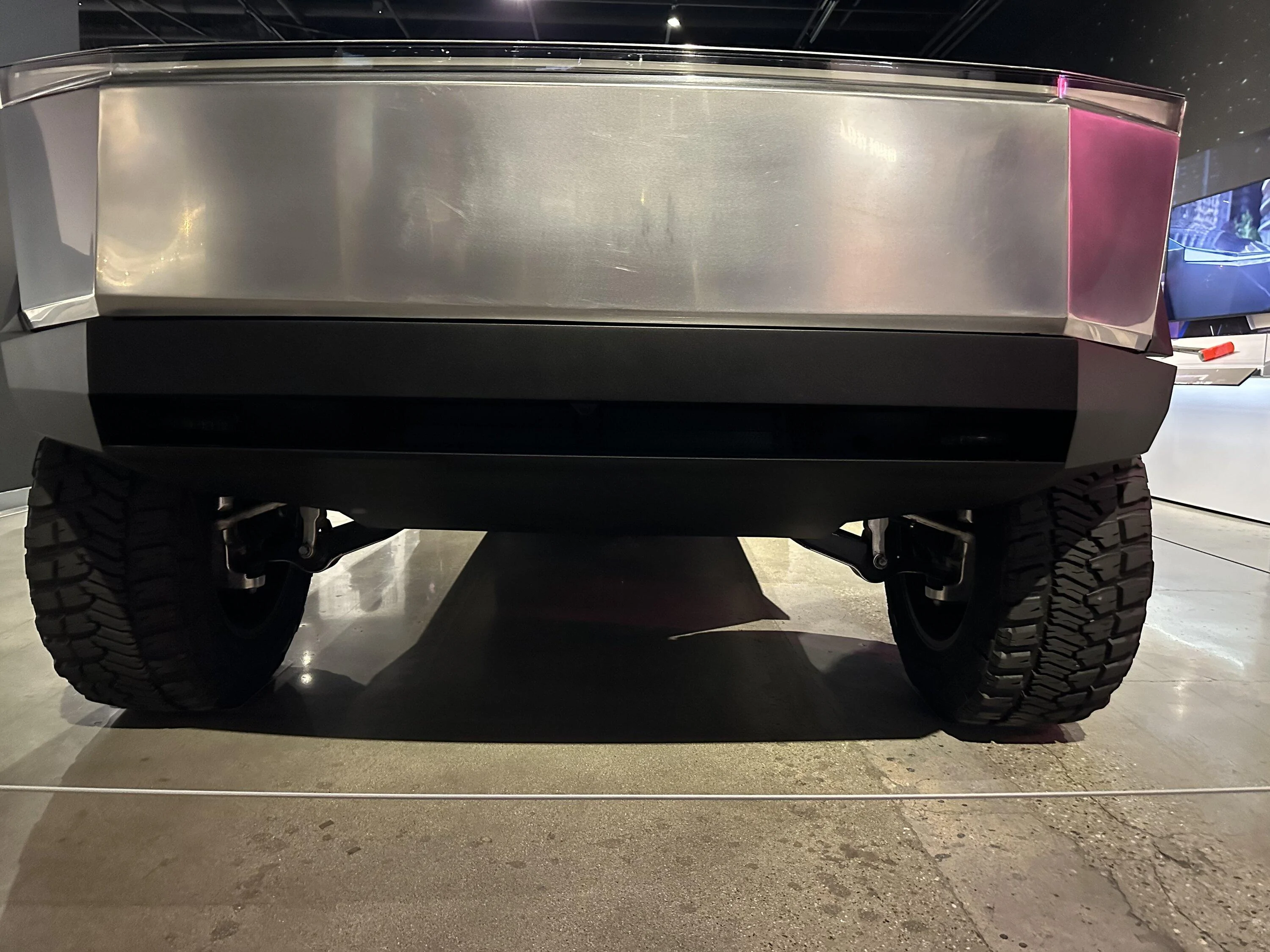 Tesla Cybertruck Cybertruck Body Prototype Casting spied uncovered!! 😲 C42B9735-CE20-489D-AE73-10EA907E9B8C