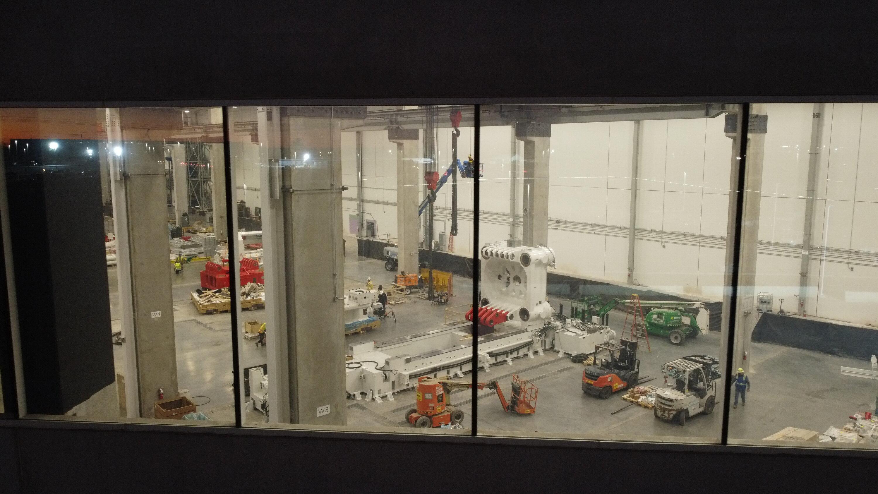 Tesla Cybertruck IDRA 9K Giga Press Set Up Begins at Giga Texas! (Photos) FmXSyPNWAAIeHTI