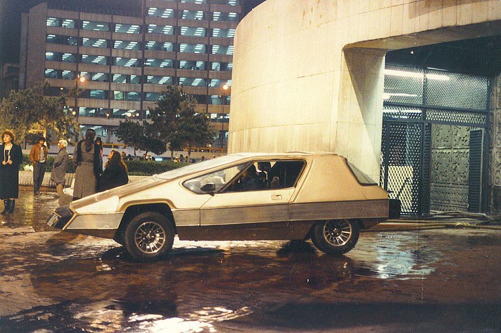 Tesla Cybertruck 1987 CYBERTRUCK total-recall-car