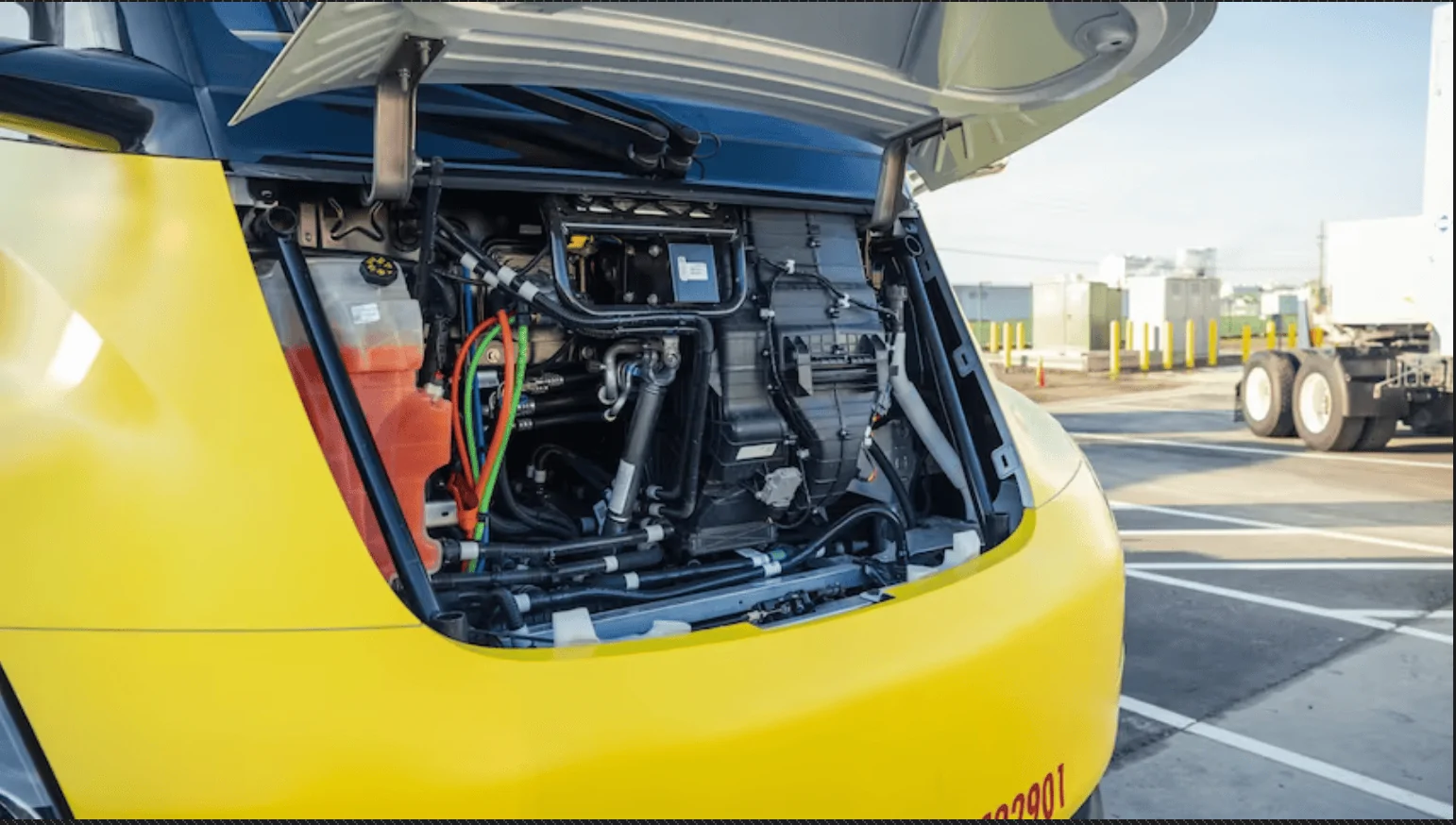 Tesla Cybertruck No Frunk for the Semi. Screen Shot 2023-01-26 at 11.09.29