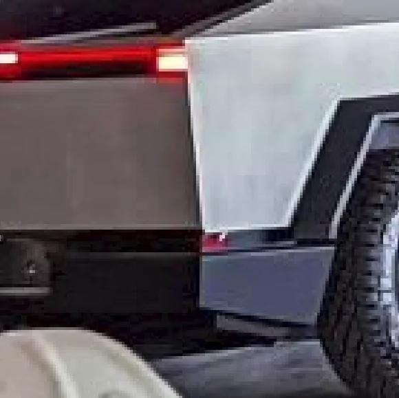 Tesla Cybertruck [Video Added!] Cybertruck spotted with new side mirror design! Musk confirms removable (Feb 1, 2023) 📸 1675394388571