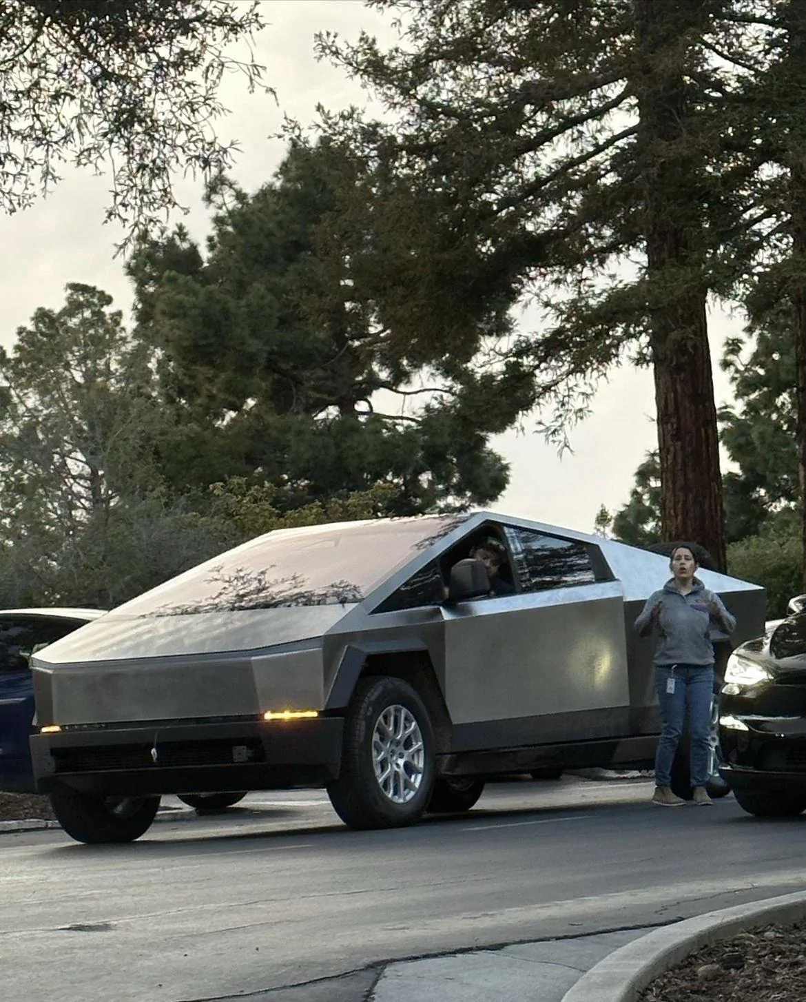Tesla Cybertruck Elon: "I was just reviewing the production beta Cybertruck. It is incredible." D0096FB9-2926-4B6B-982A-6B62A0545C51