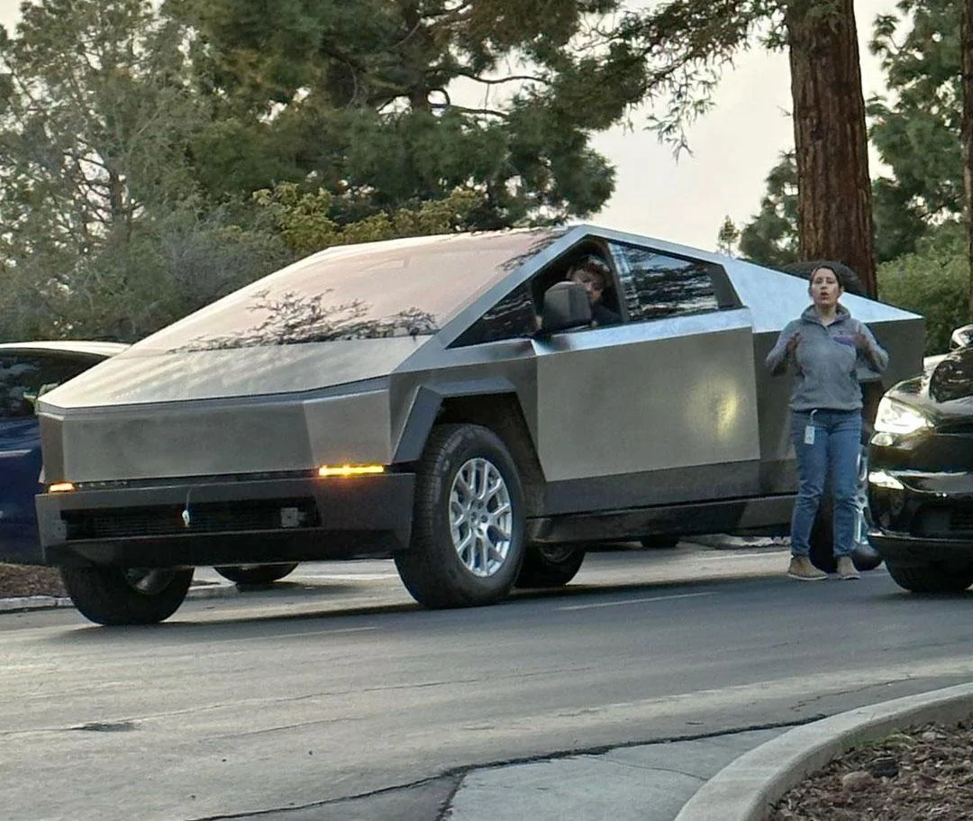 Tesla Cybertruck How many tires fit in Cybertruck bed? 8 according to new sighting photos (2/3/23)! 🛞 Tesla Cybertruck alpha prototype carrying off-road tires in bed2
