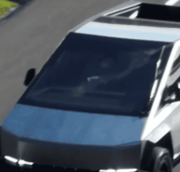 Tesla Cybertruck Cybertruck FULL FRONT VIEW! (2/9/23) 1676049170224