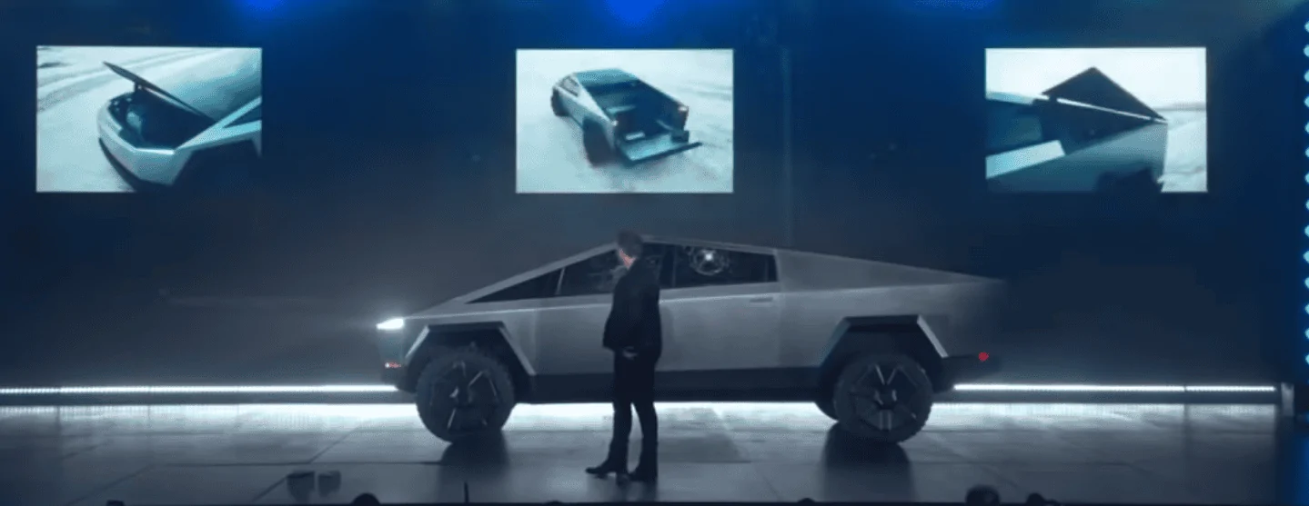 Tesla Cybertruck Cybertruck FULL FRONT VIEW! (2/9/23) 1676313072518