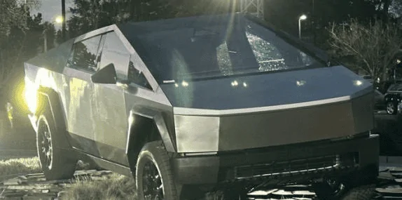 Tesla Cybertruck Aerial footage of Cybertruck driving!! 🚁 (w/ tonneau cover closed) 1677474643337