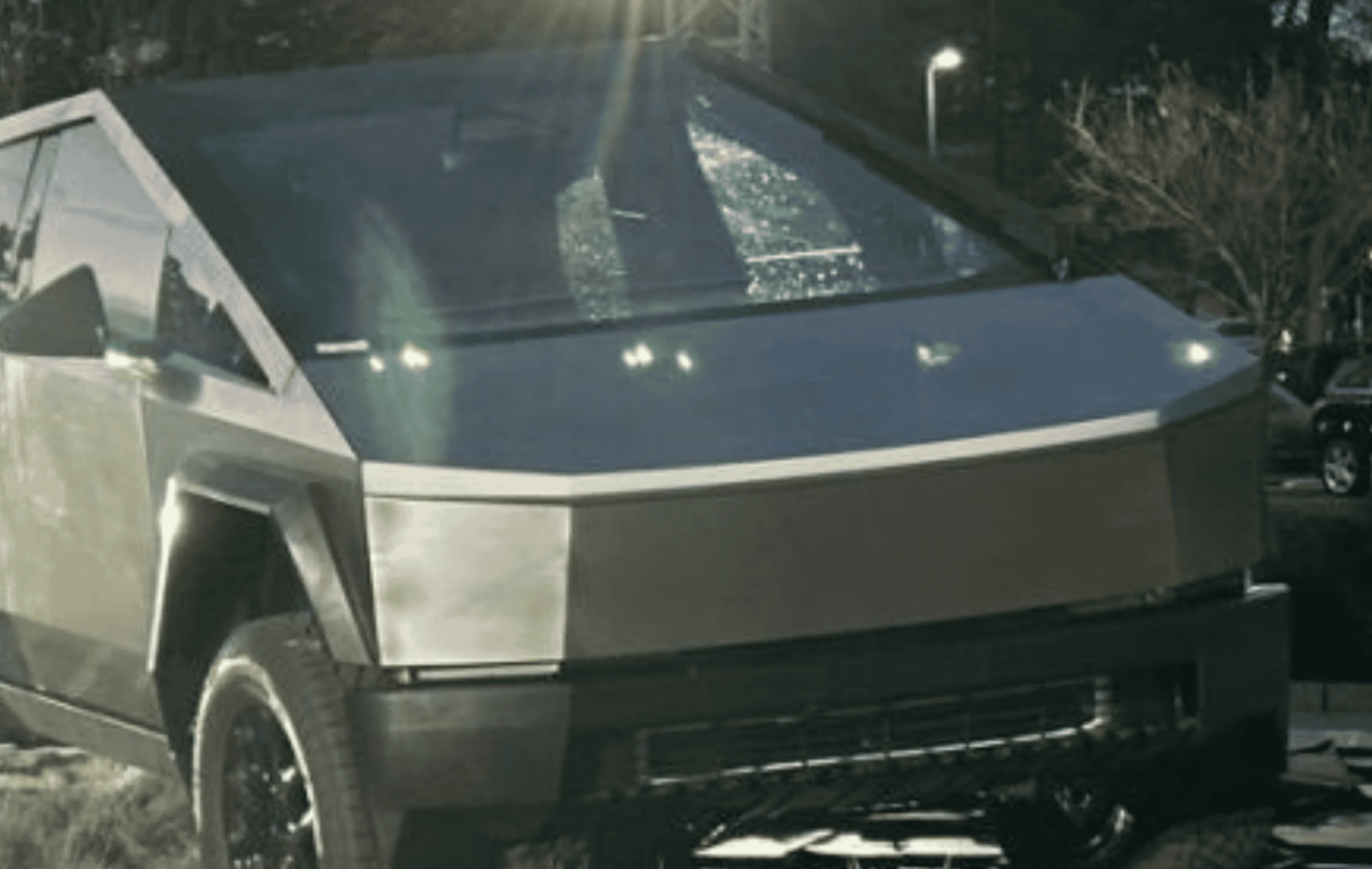Tesla Cybertruck Aerial footage of Cybertruck driving!! 🚁 (w/ tonneau cover closed) y