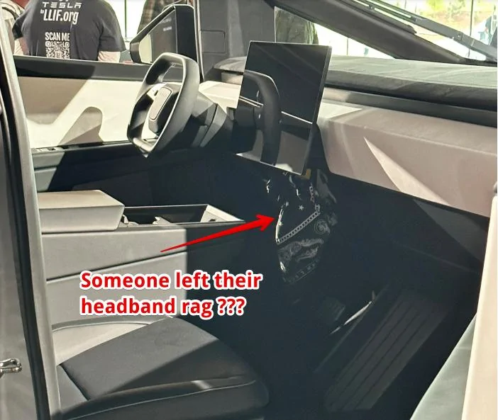 Tesla Cybertruck INVESTOR DAY CYBERTRUCK BETA PRESENT! [w/ Walkaround Videos] BA172CC1-BD6F-4F5B-8466-857CB7788DA7