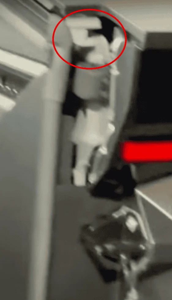 Tesla Cybertruck INVESTOR DAY CYBERTRUCK BETA PRESENT! [w/ Walkaround Videos] ct_tailgate_latch_deetail