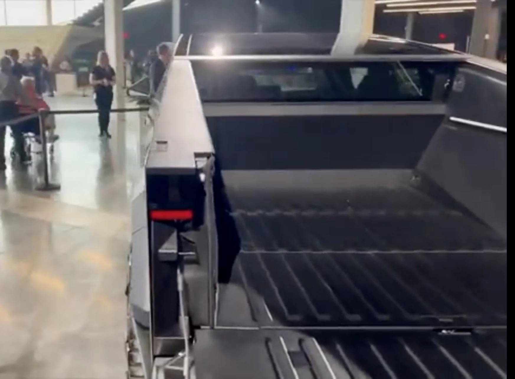 Tesla Cybertruck Confirmed Cybertruck specs: 5% smaller, 6x4 bed size, 5 seats, frunk, no pass through & more... (info from Tesla employee at Investor Day) 8AAC9A64-2563-4333-A0A3-0AB13E190F35