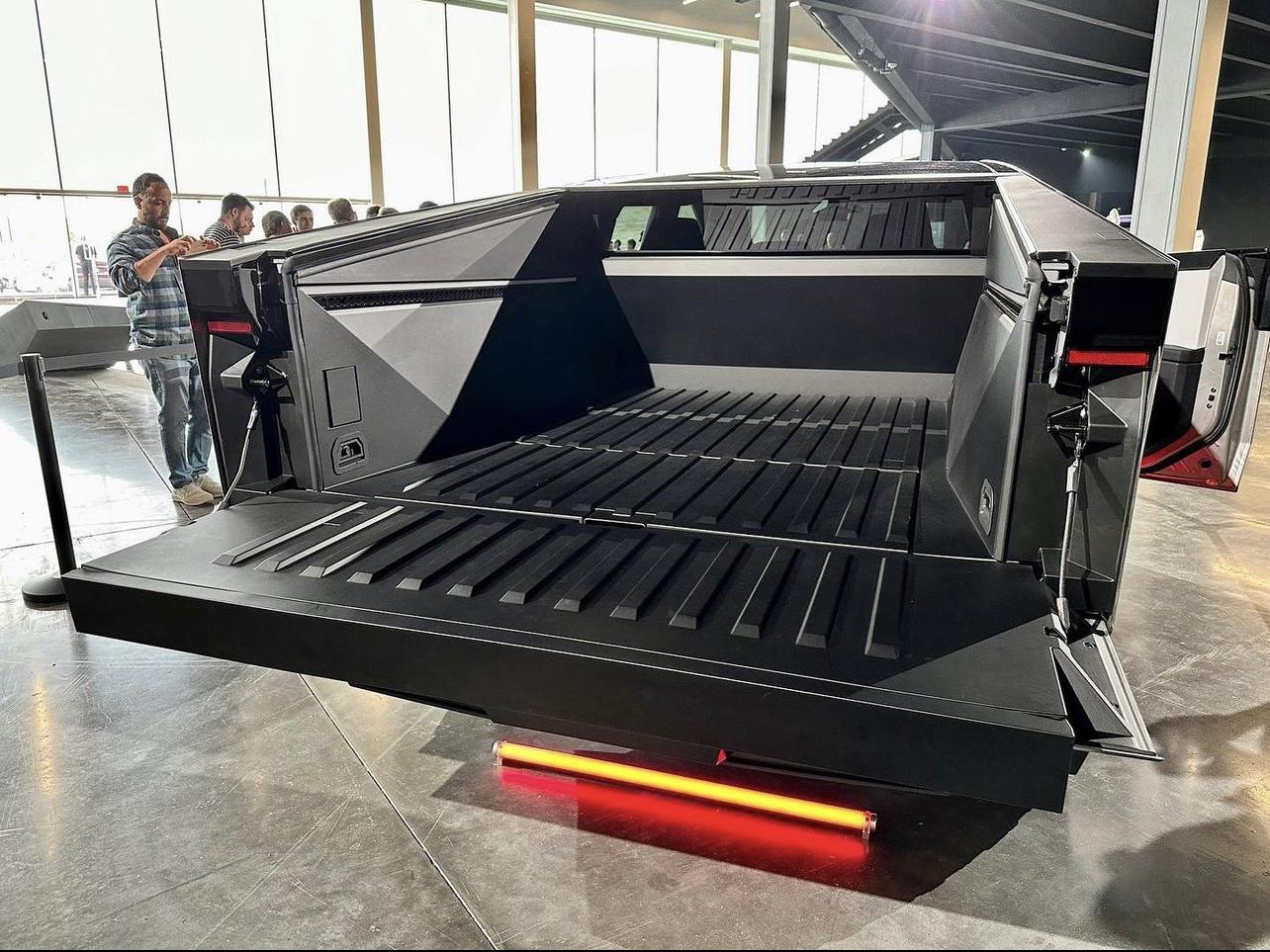 Tesla Cybertruck Confirmed Cybertruck specs: 5% smaller, 6x4 bed size, 5 seats, frunk, no pass through & more... (info from Tesla employee at Investor Day) 829337C9-CEC5-48D1-9894-C27D8FB647E5