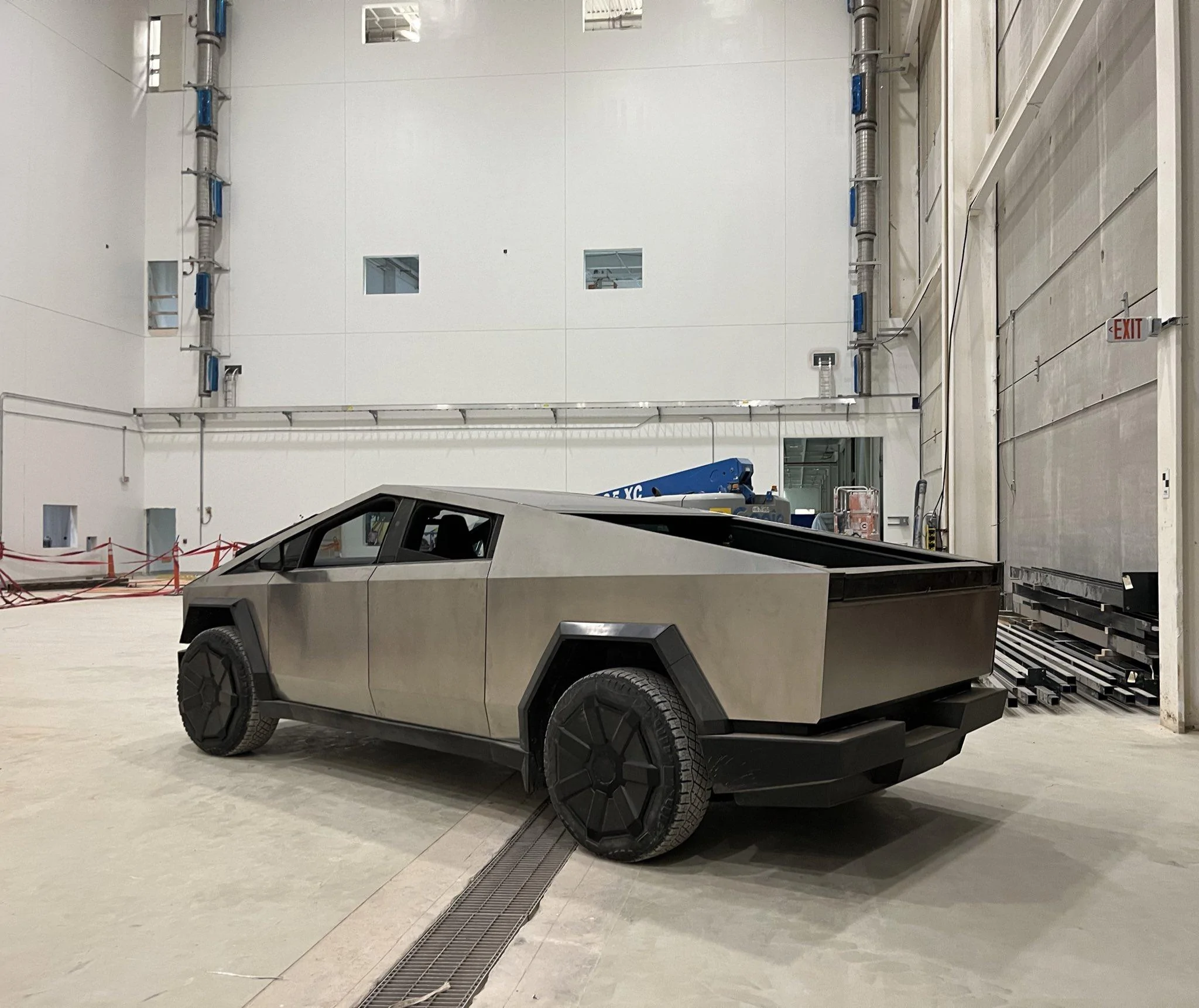 Tesla Cybertruck New pic: "It [Cybertruck Beta] really looks at home on the construction site." cybertruck beta