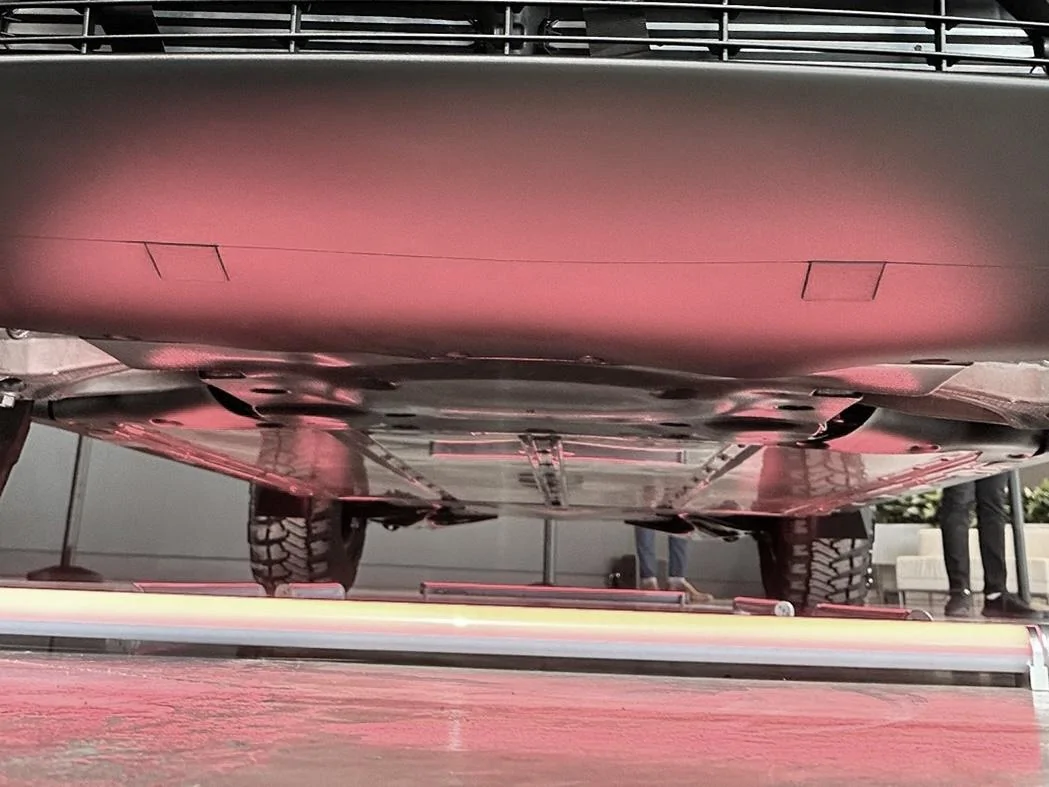 Tesla Cybertruck Carbon Fiber Underbody spotted? 27E630EB-04CE-4555-81F6-4E502CE1AD6B