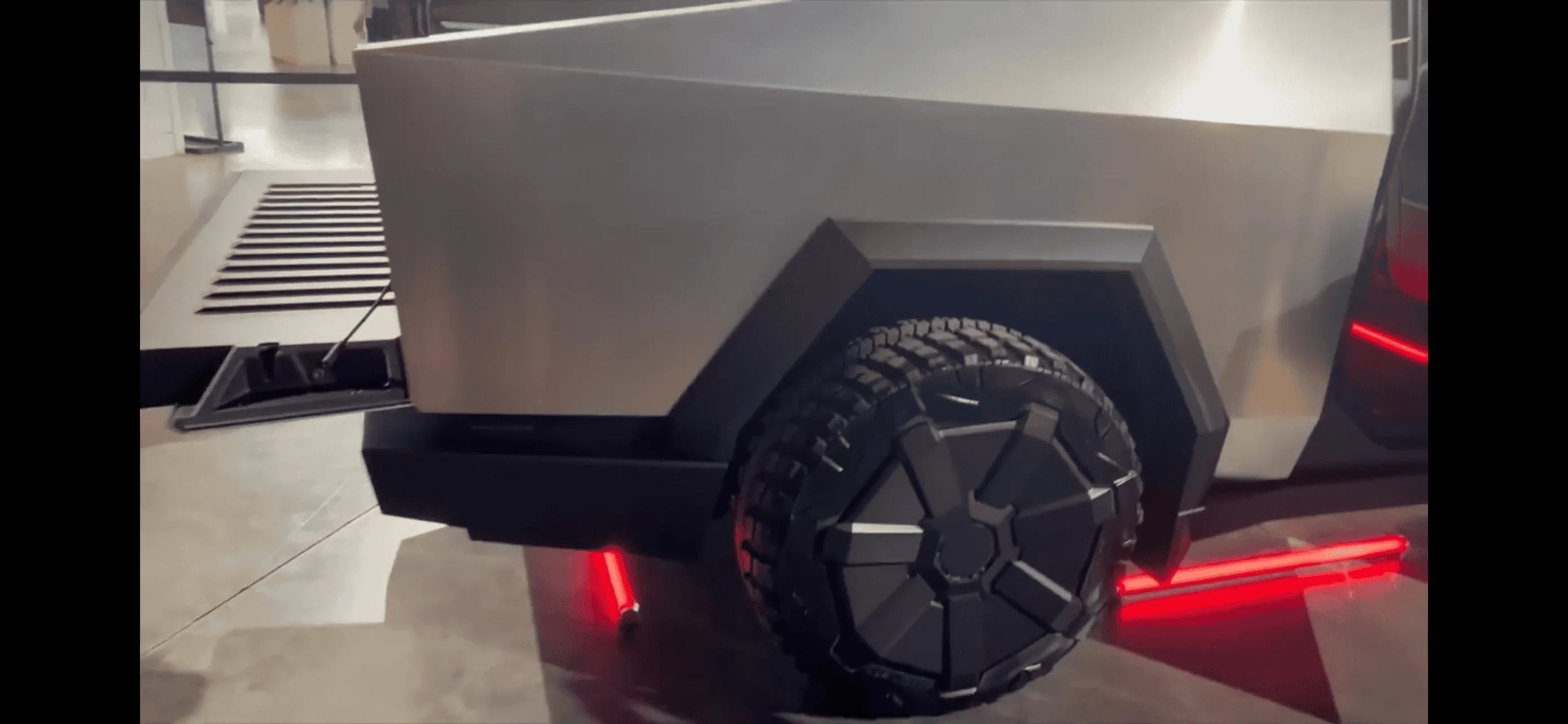 Tesla Cybertruck INVESTOR DAY CYBERTRUCK BETA PRESENT! [w/ Walkaround Videos] 57DD0FEA-0E8E-41B2-96E3-53A7F19EBEAE