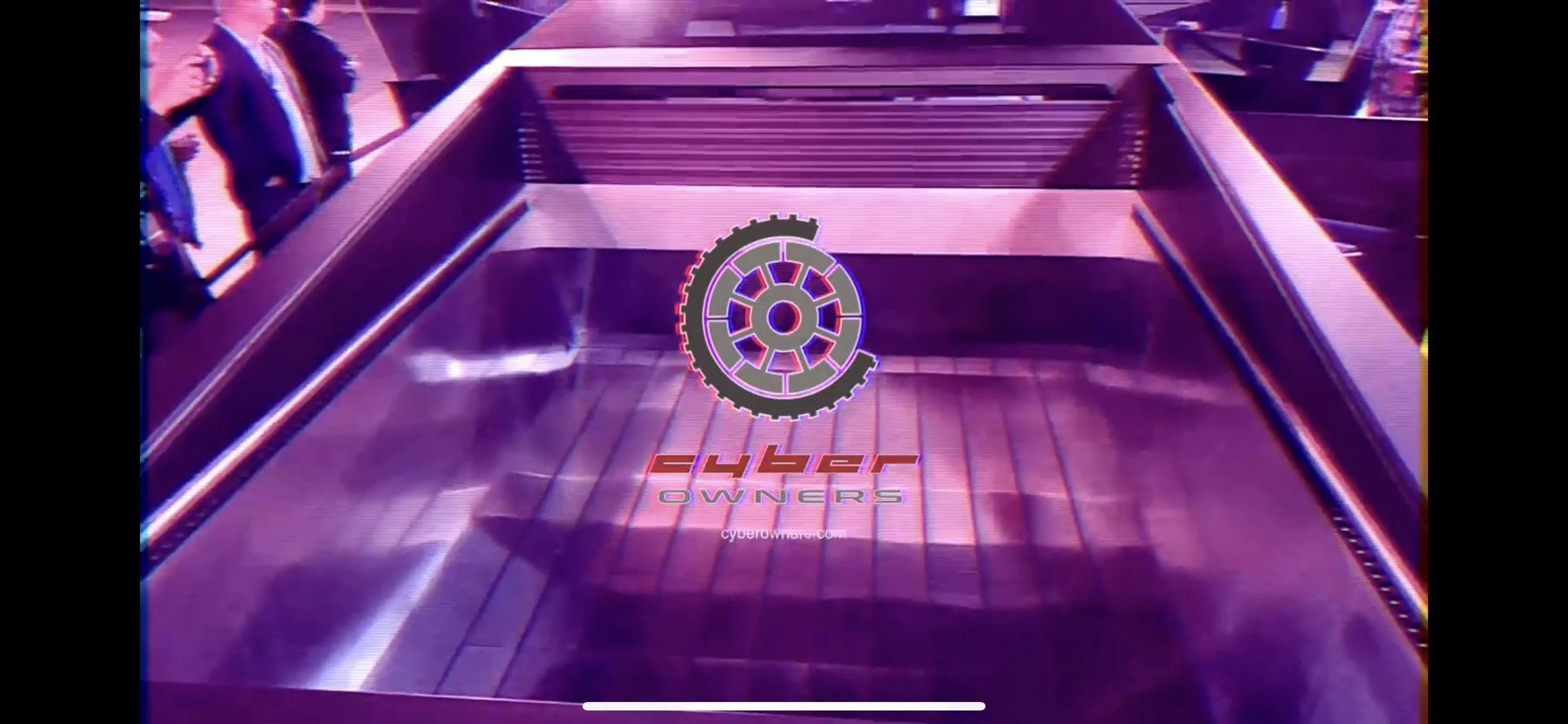 Tesla Cybertruck Video: Tonneau cover closing on Cybertruck Beta! 297C3C5B-C334-444C-A267-A0E8117D2C83