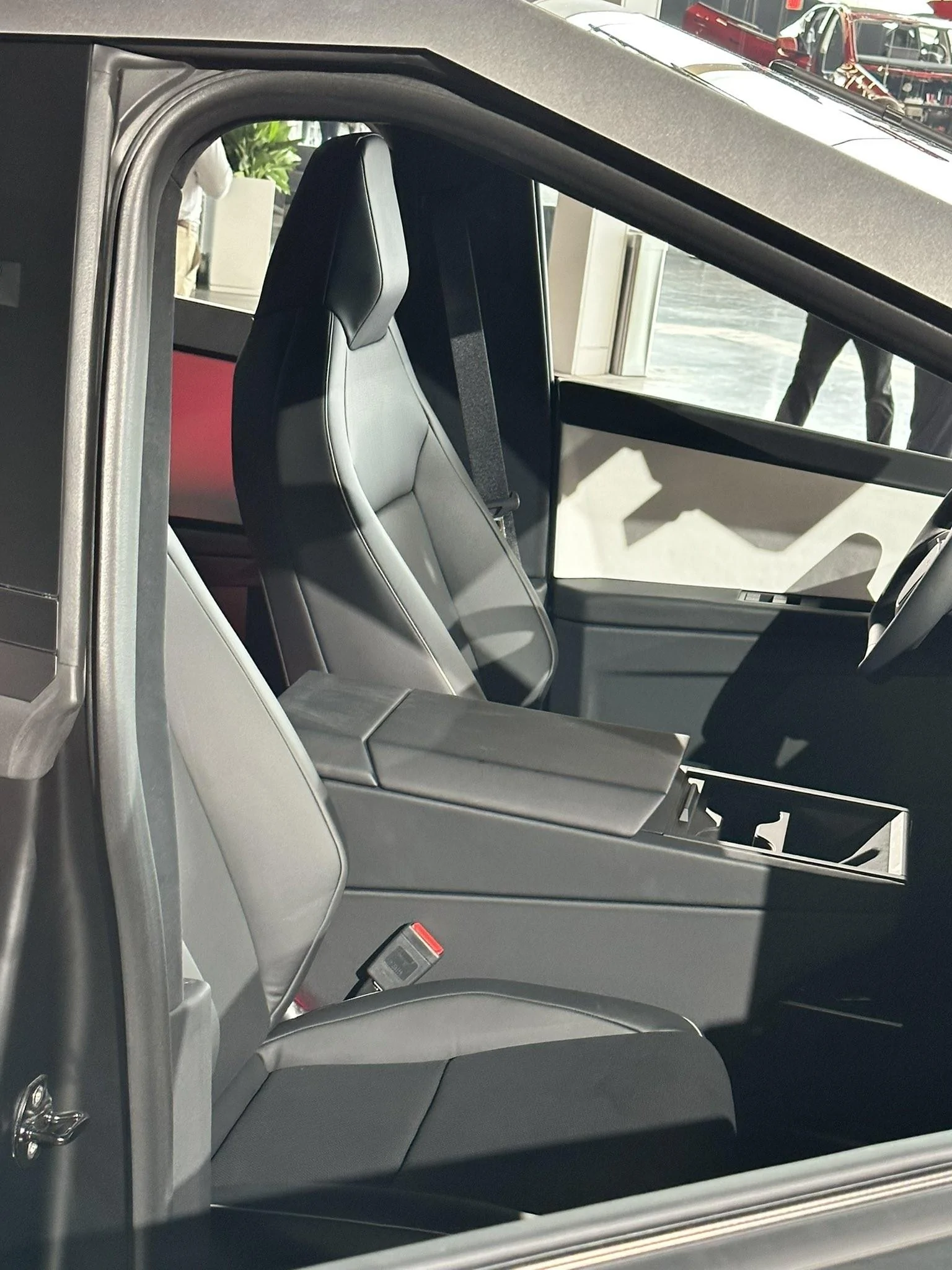 Tesla Cybertruck 📡 EXCLUSIVE: Cybertruck specs update including dimensions, seating, displays, tires / wheels, accessories & more! [from video aired 3/10/23] 78D1DCB8-242D-4B25-A10E-E6FDAE3A46D0