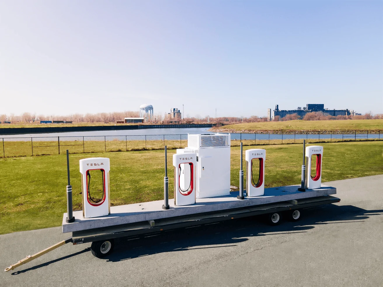 Tesla Cybertruck V4 Superchargers Rated at 615 kW — Cybertruck will be fastest charging EV on the road. 1678918678830