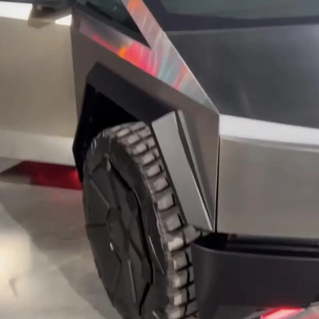 Tesla Cybertruck Another Cybertruck Measurement Dimensions Thread - Based on New Videos 51646BE5-293C-4BE9-B5C4-43EB33FC67BF