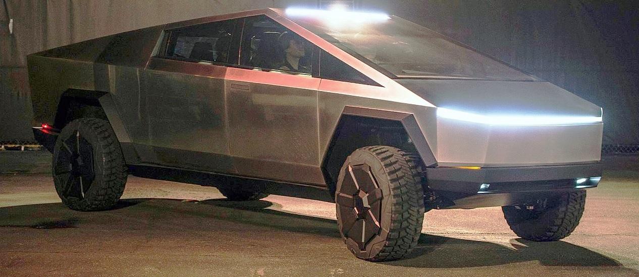 Tesla Cybertruck Another Cybertruck Measurement Dimensions Thread - Based on New Videos A71B96FE-4DB8-4347-970E-76C0B099EFCA