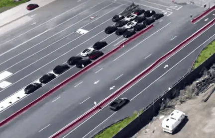 Tesla Cybertruck 🏁 Video: Cybertruck on Fremont Test Track! Also Featuring Gen 1 Roadster [4/1/23] Screenshot from 2023-04-04 08-54-54